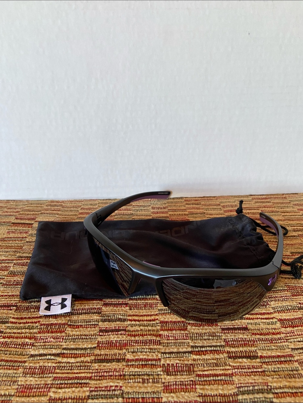 Under Armour women’s Black Sports Sunglasses